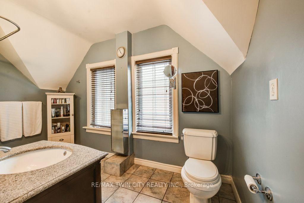 138 Water Street S • Kitchener, ON photo 31