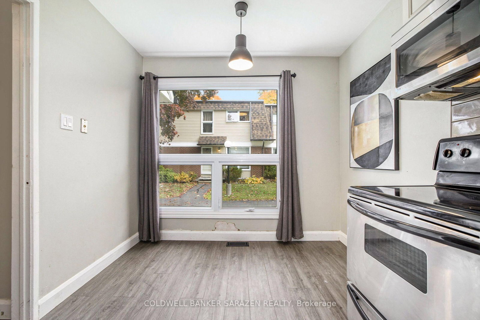110 Rutherford Court • Ottawa, ON photo 10