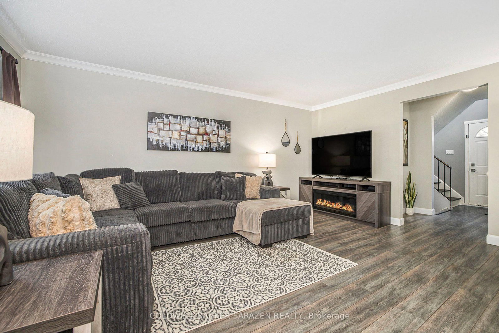 110 Rutherford Court • Ottawa, ON photo 6
