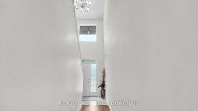 3149 Tokala Trail • London North, ON photo 4