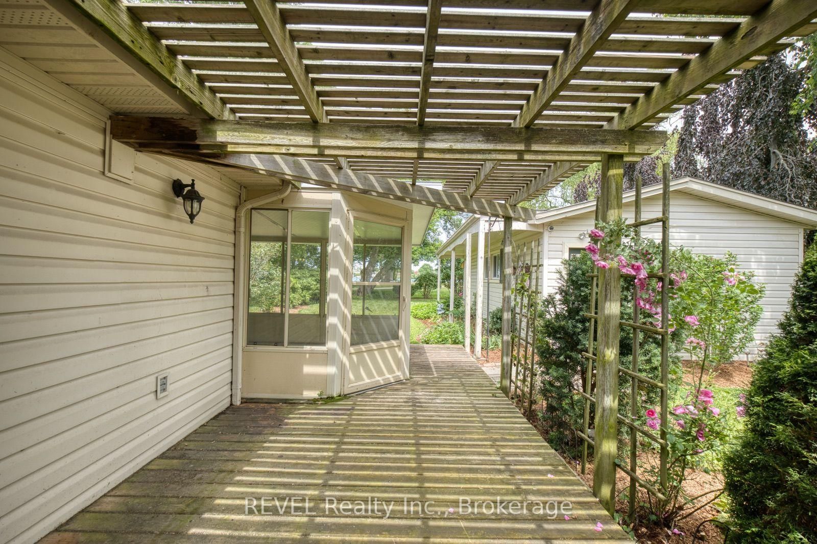 55 Delater Street • Niagara-on-the-Lake, ON photo 35