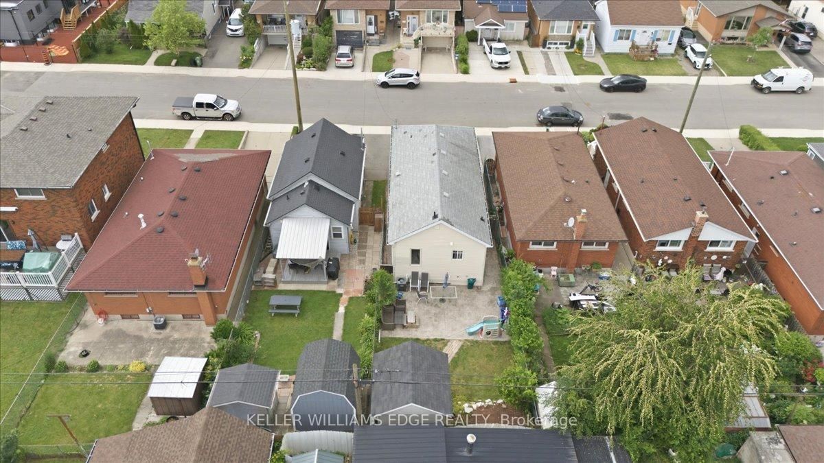 22 Delena Avenue N • Hamilton, ON photo 21