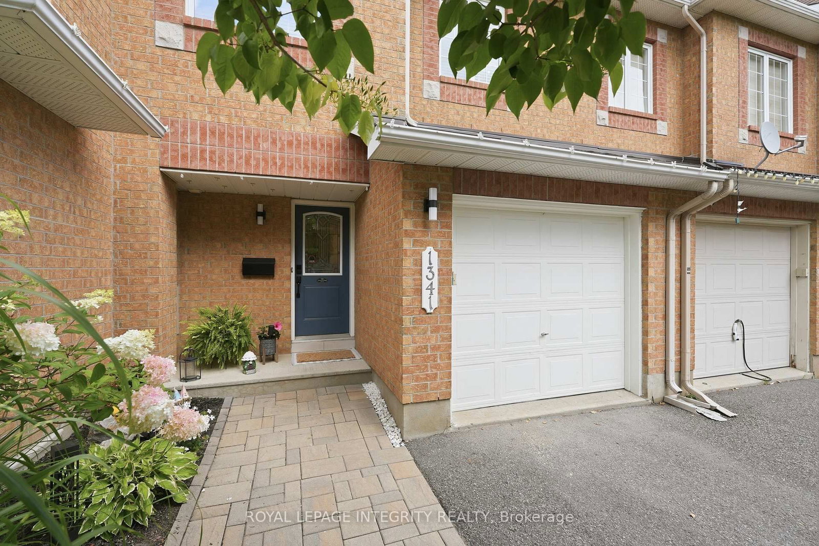 1341 Halton Terrace • Ottawa, ON photo 3