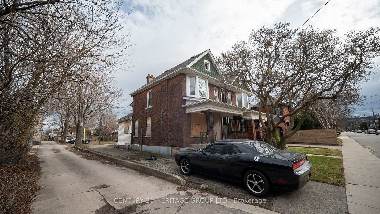116-120 Barnesdale Avenue N • Hamilton, ON photo 18