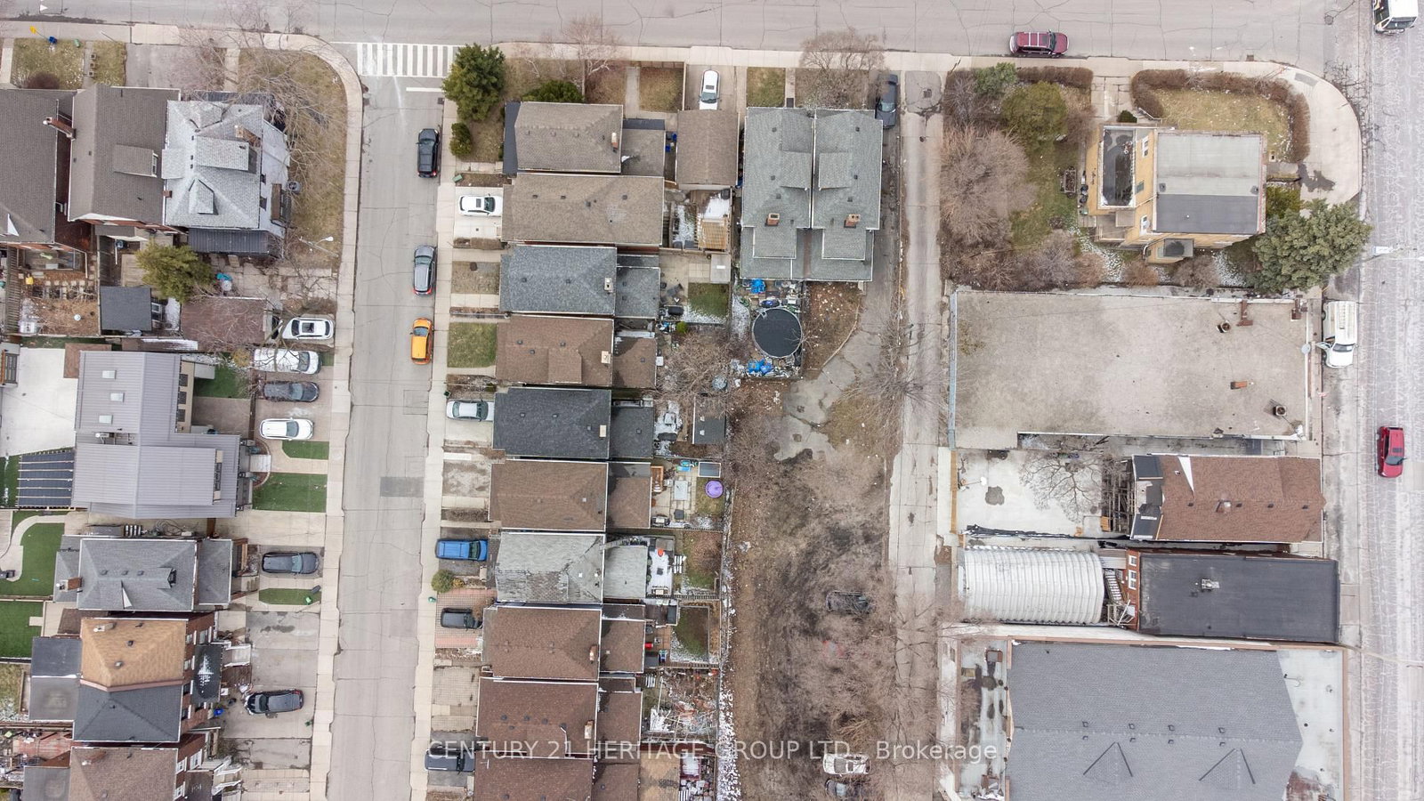 116-120 Barnesdale Avenue N • Hamilton, ON photo 8