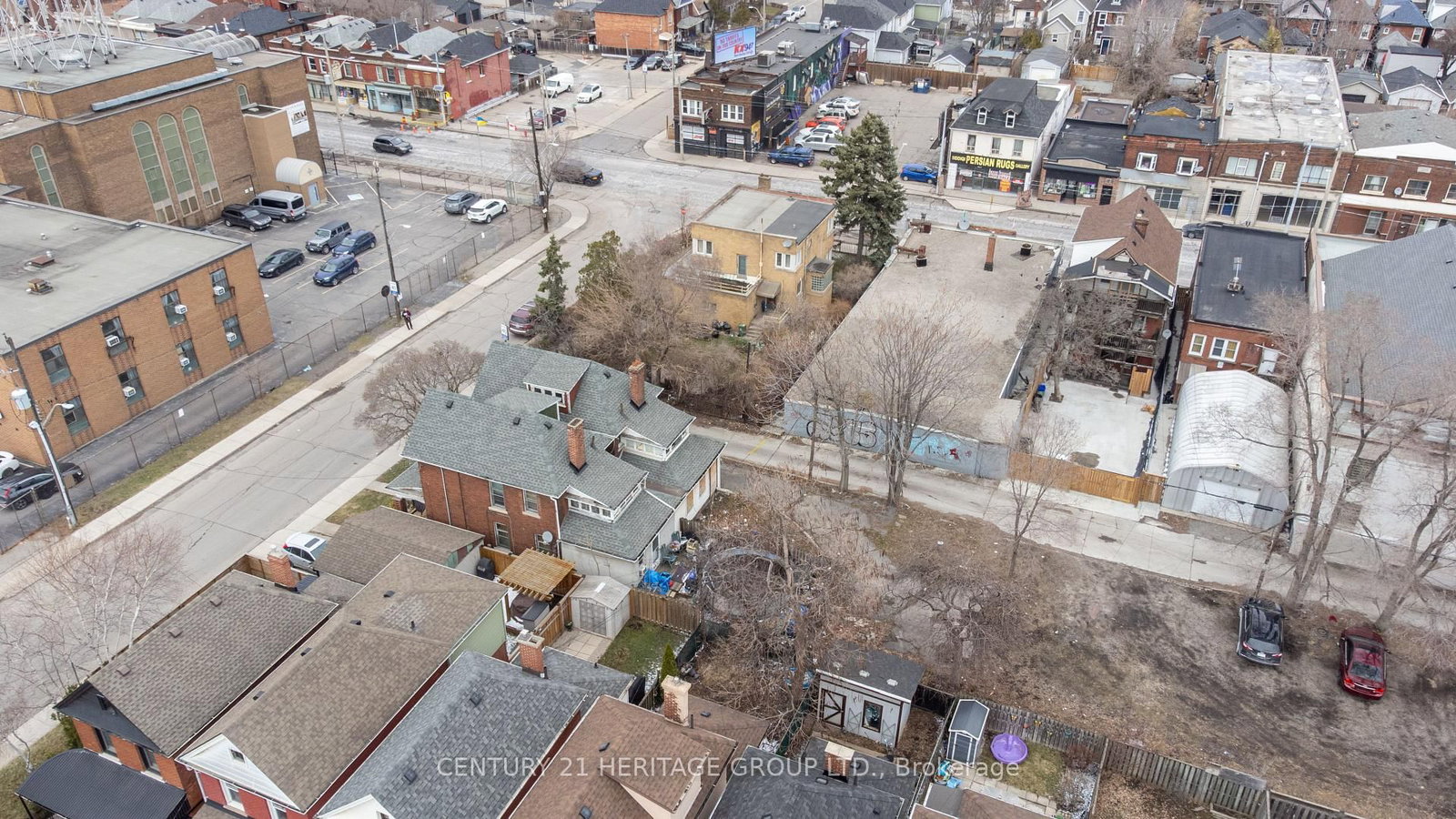 116-120 Barnesdale Avenue N • Hamilton, ON photo 9