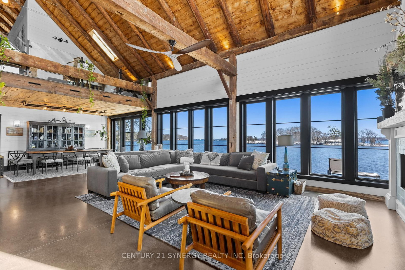 4/6 Sifton Road • Front of Yonge, ON photo 12
