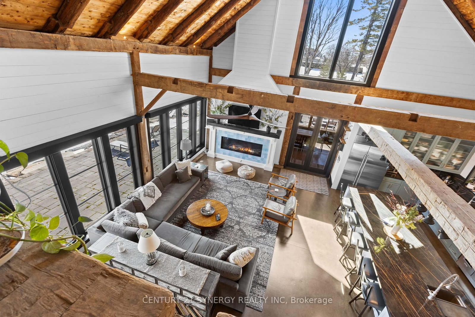 4/6 Sifton Road • Front of Yonge, ON photo 19