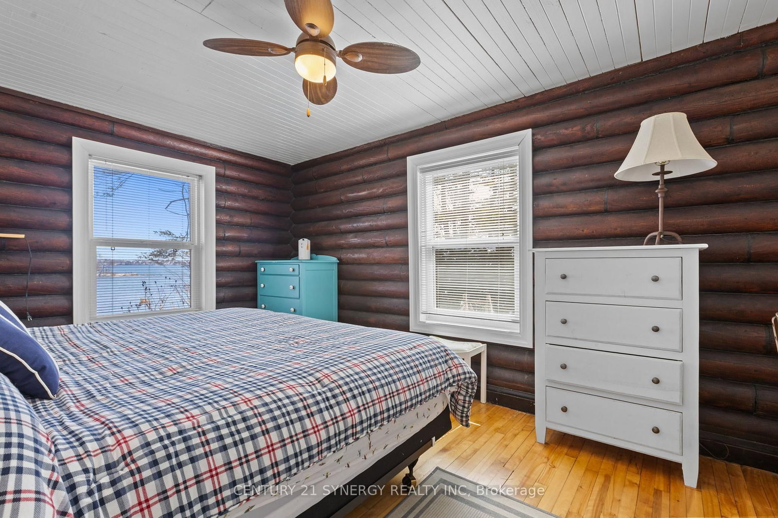 4/6 Sifton Road • Front of Yonge, ON photo 37