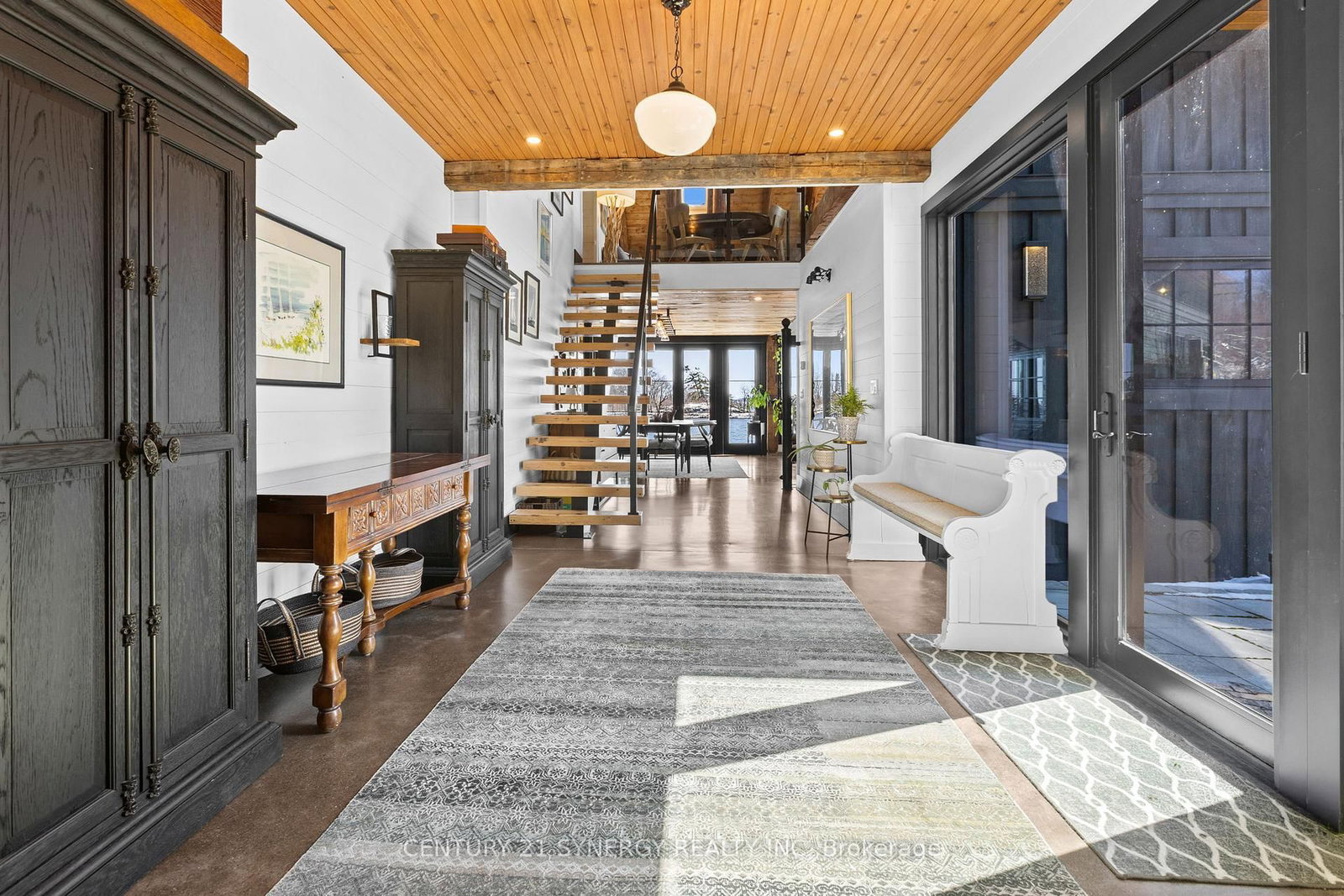4/6 Sifton Road • Front of Yonge, ON photo 5