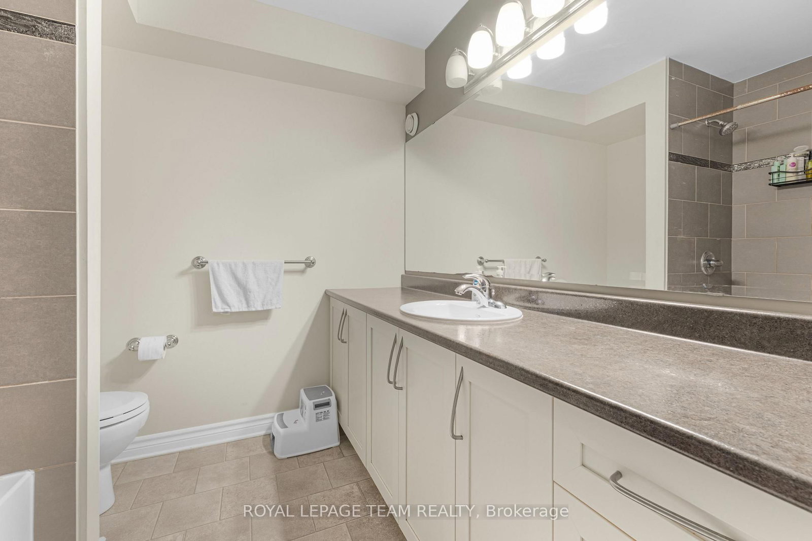 313 Cresthaven Drive • #6 • Ottawa, ON photo 19