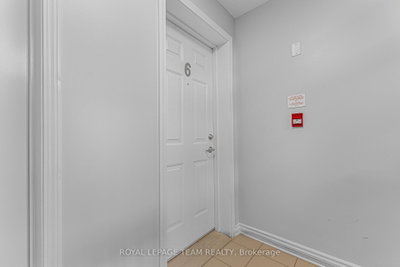 313 Cresthaven Drive • #6 • Ottawa, ON photo 4