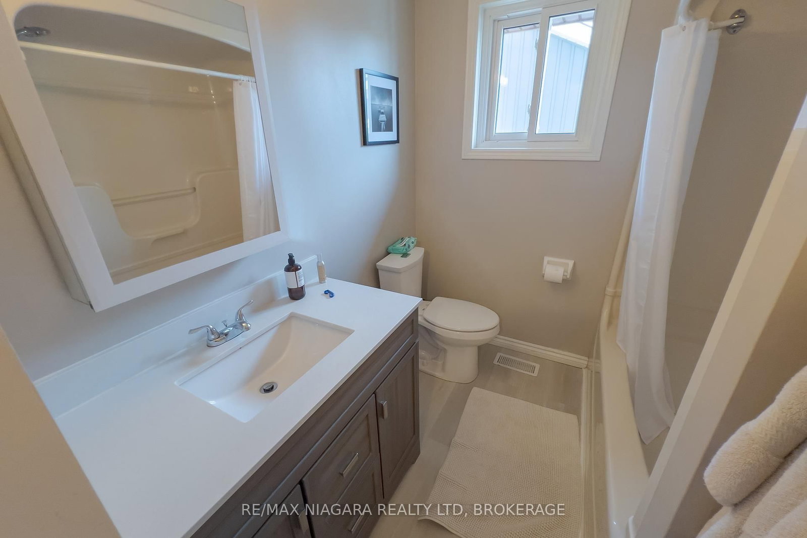 2439 CORAL Avenue • Fort Erie, ON photo 16