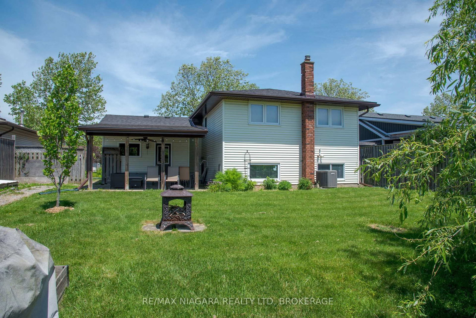 2439 CORAL Avenue • Fort Erie, ON photo 3