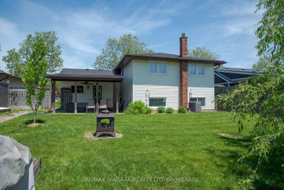 2439 CORAL Avenue • Fort Erie, ON photo 3