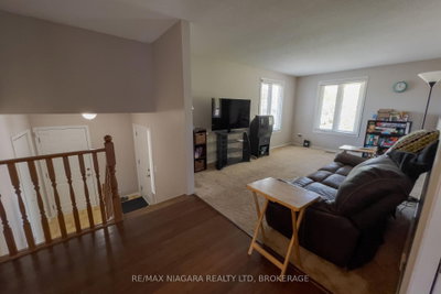 2439 CORAL Avenue • Fort Erie, ON photo 8