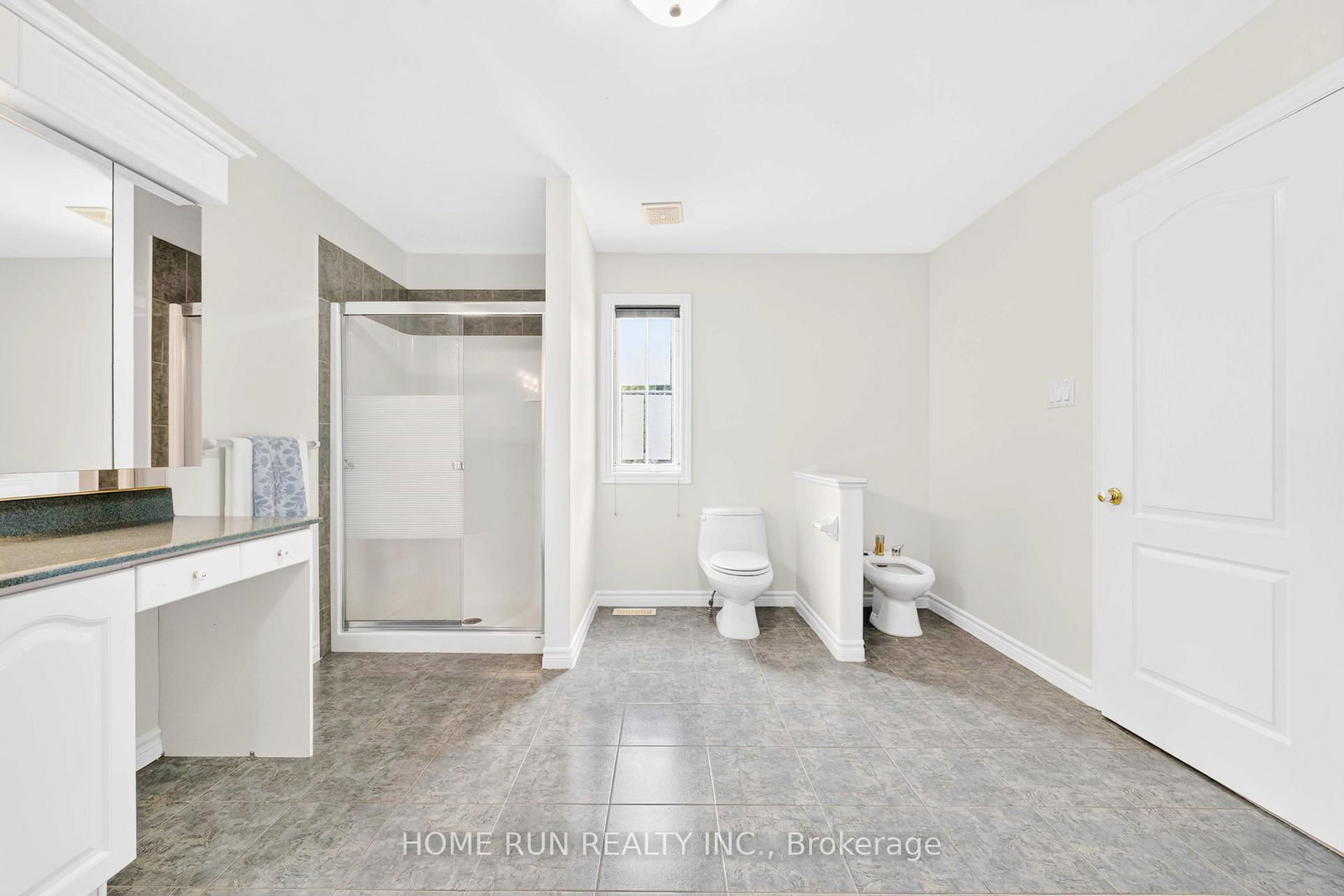 35 Blackshire Circle • Ottawa, ON photo 28