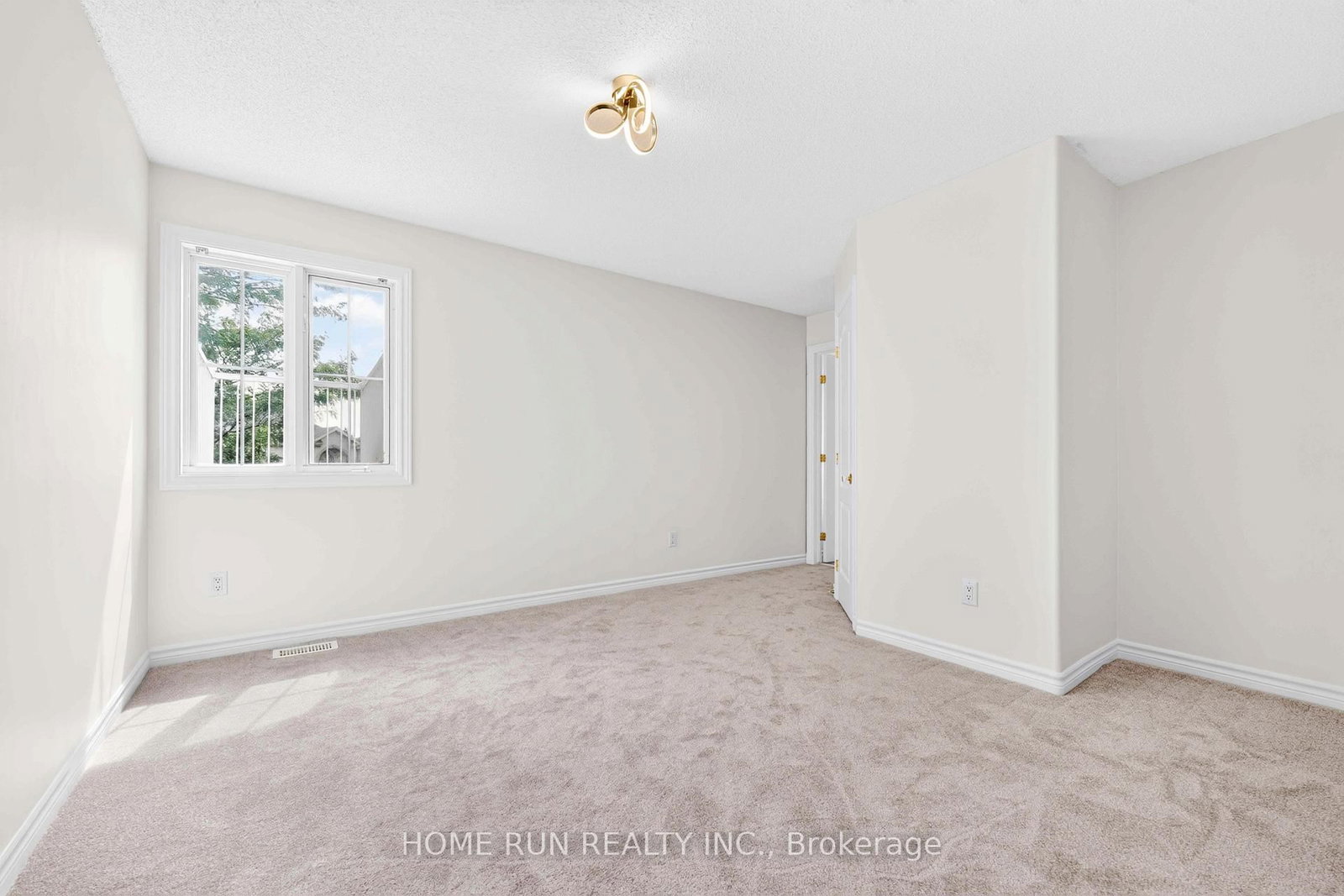 35 Blackshire Circle • Ottawa, ON photo 39
