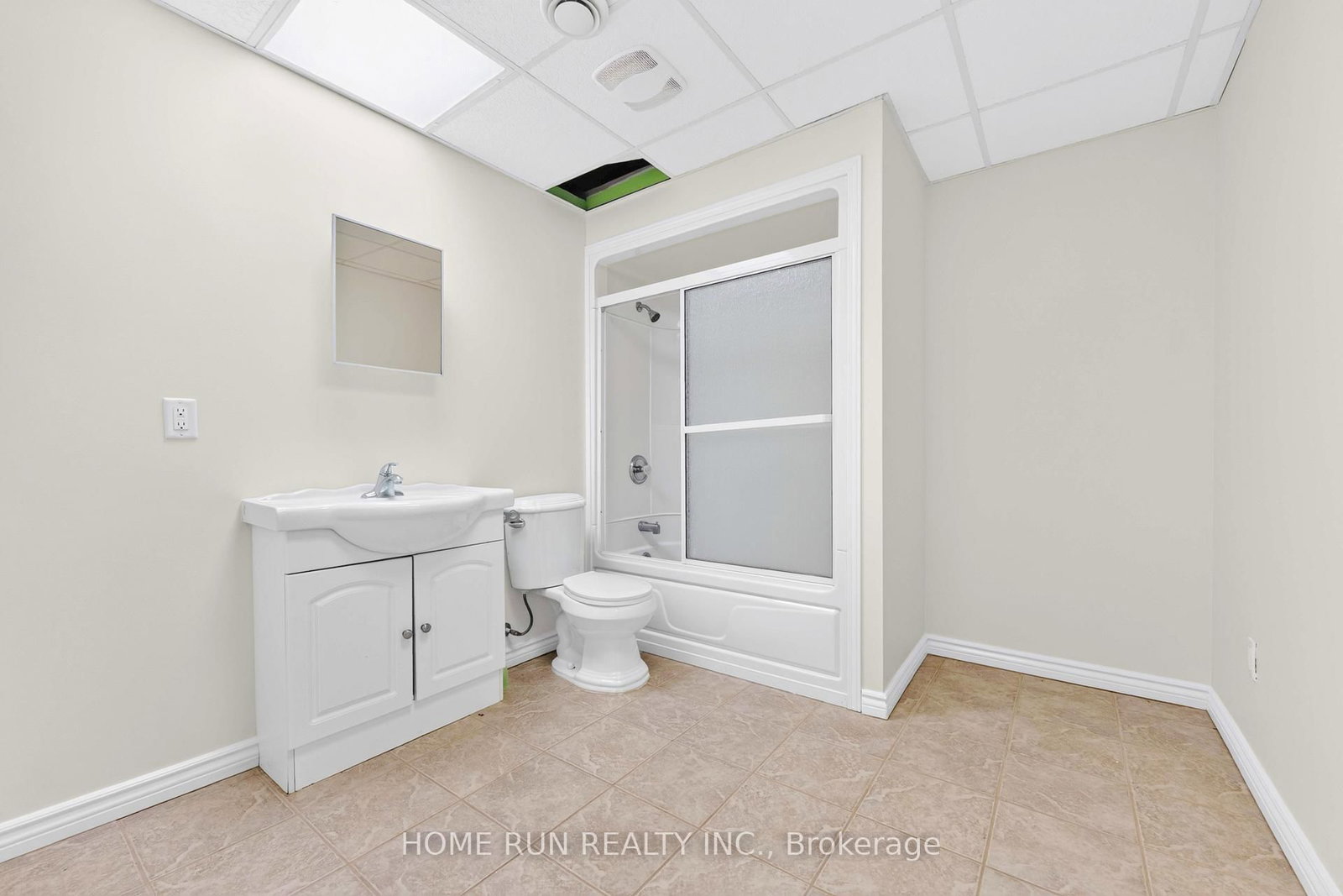 35 Blackshire Circle • Ottawa, ON photo 44