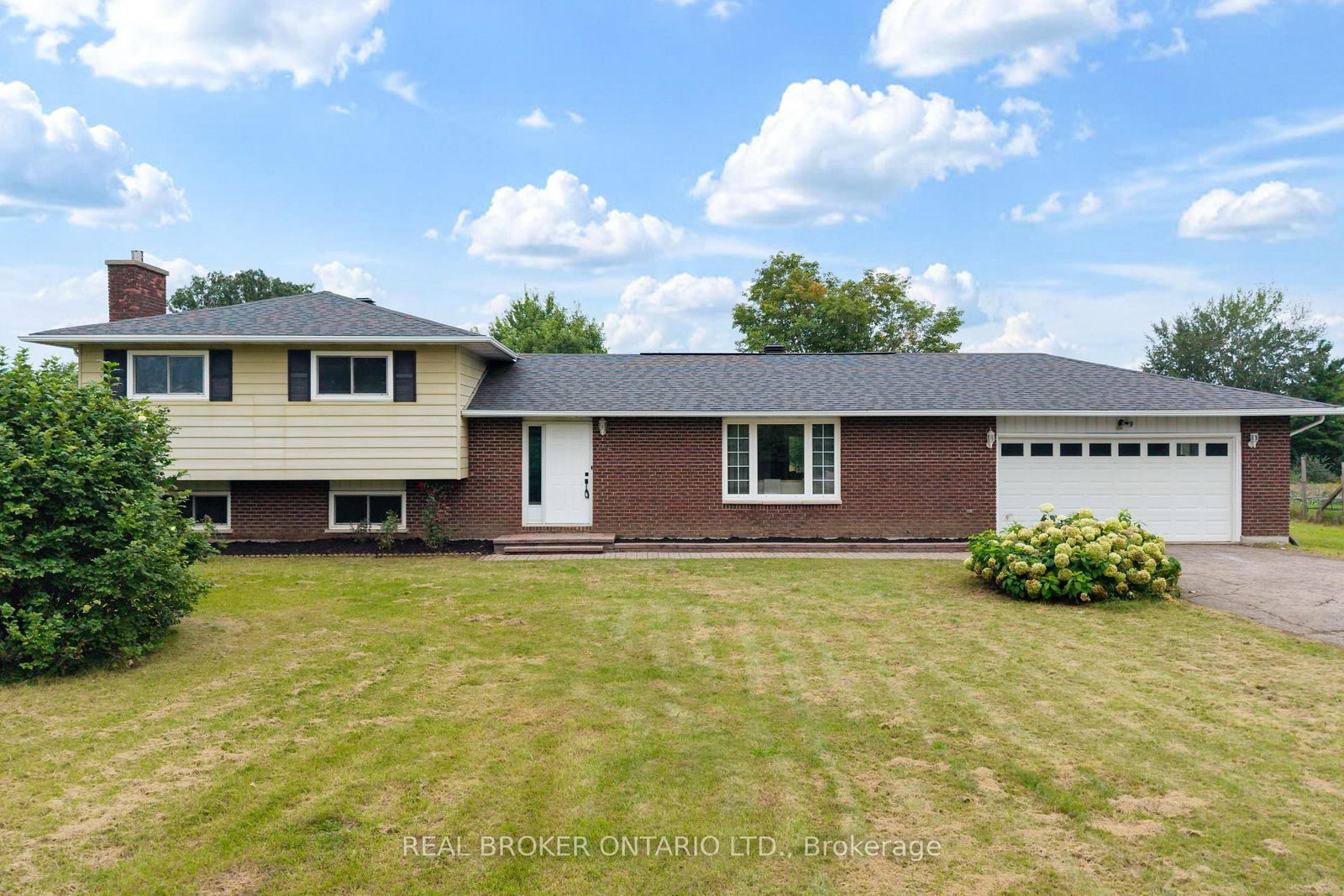 672 Line 3 Line • Elizabethtown-Kitley, ON photo 2