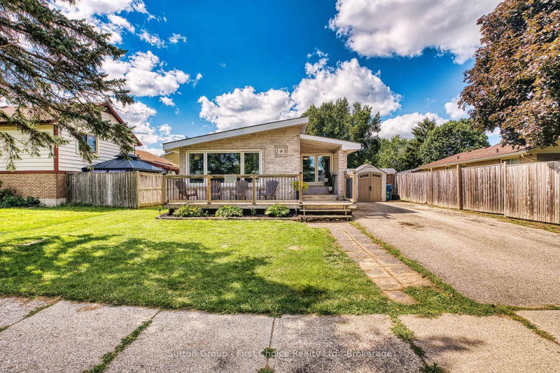 68 Kathryn Crescent