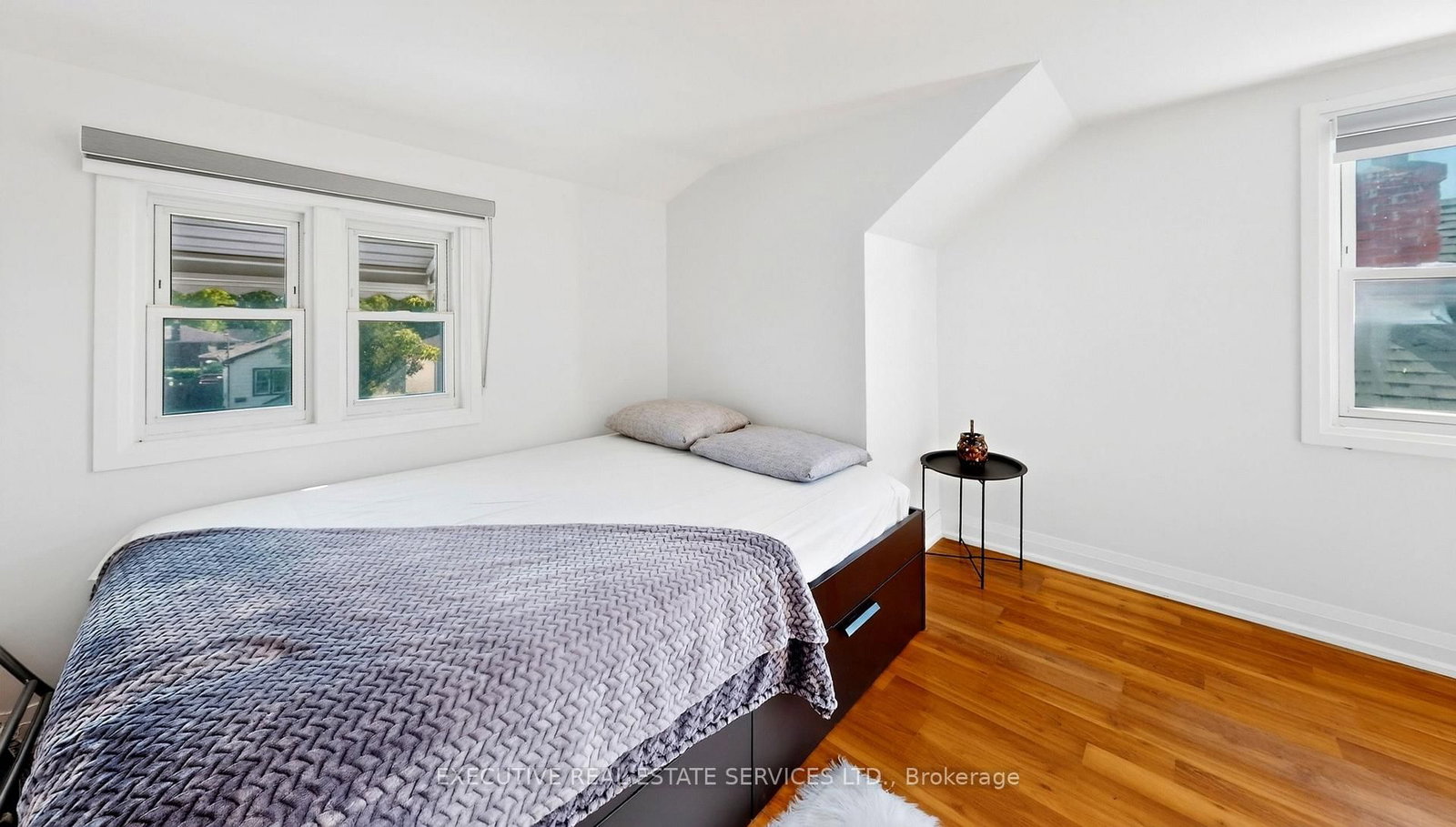 38 Parker Street • St. Catharines, ON photo 24