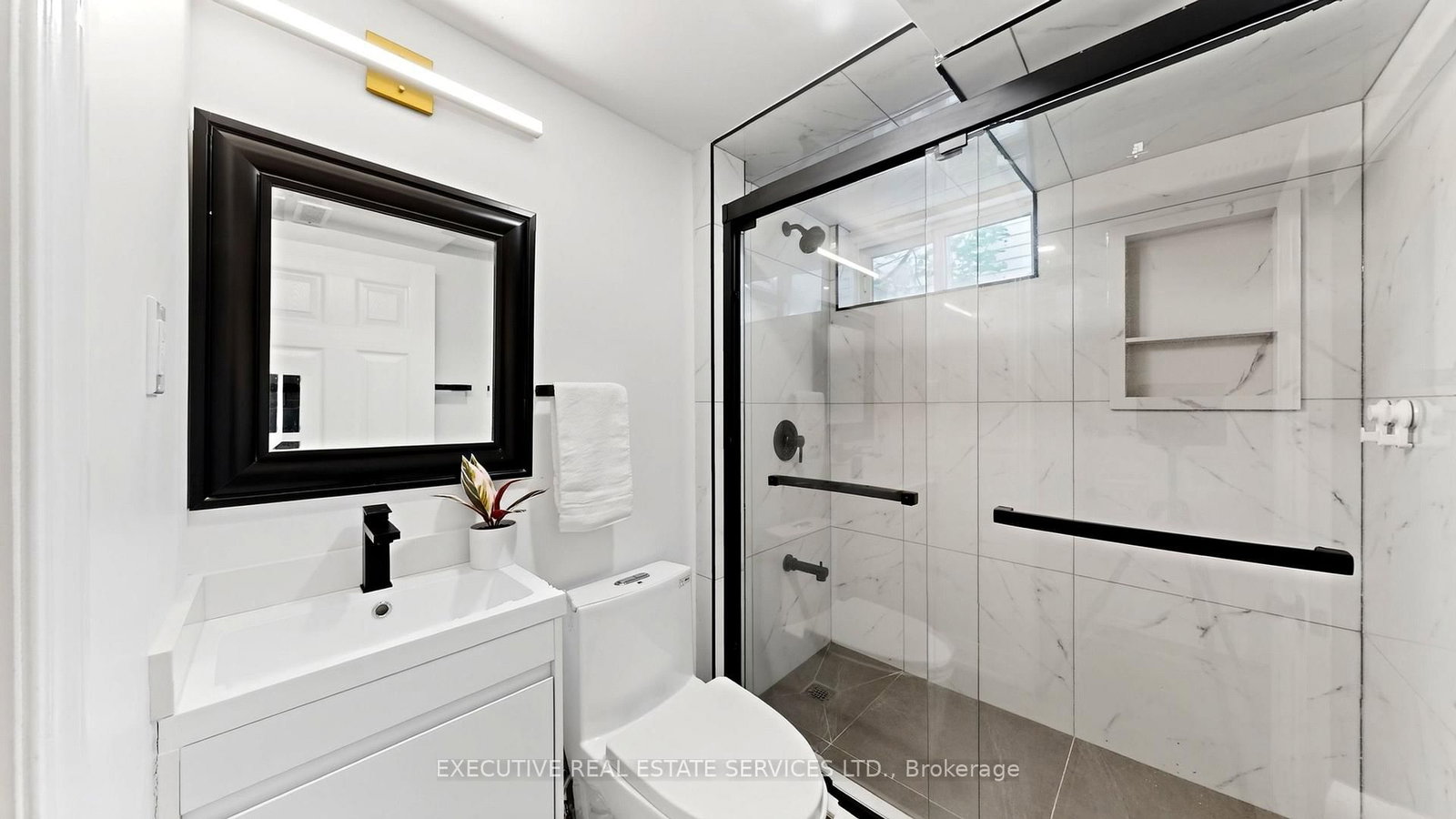 38 Parker Street • St. Catharines, ON photo 33