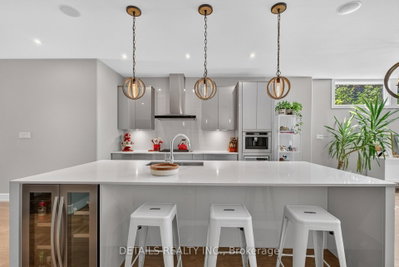 296 Kirchoffer Avenue • Ottawa, ON photo 8