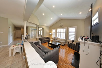 117 Delarmbro Drive • Erin, ON photo 3