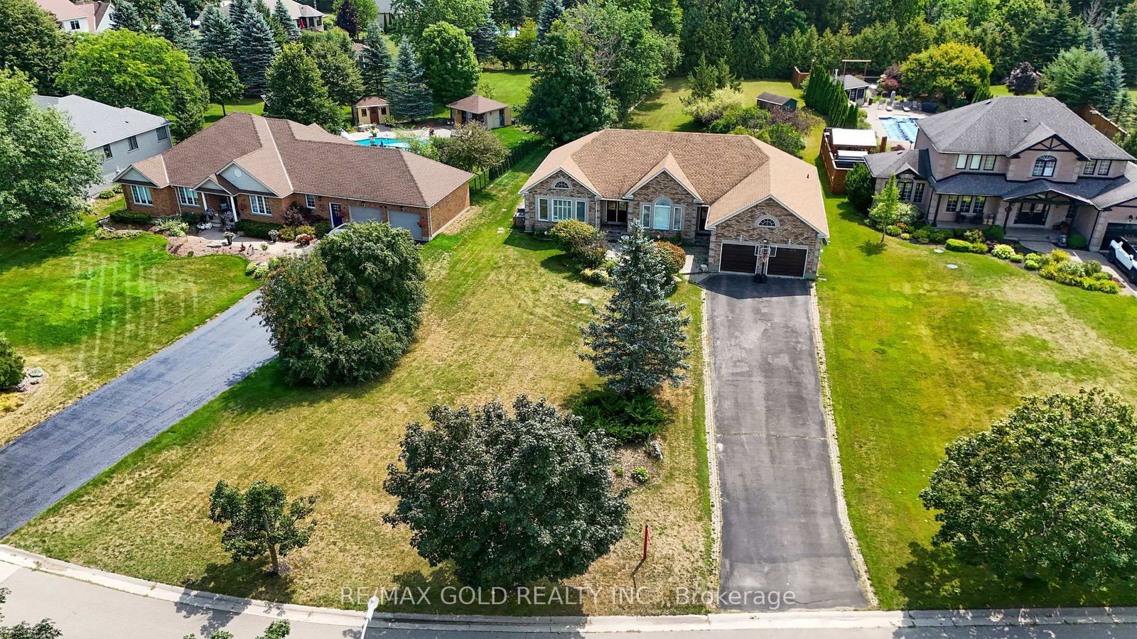 117 Delarmbro Drive • Erin, ON photo 39
