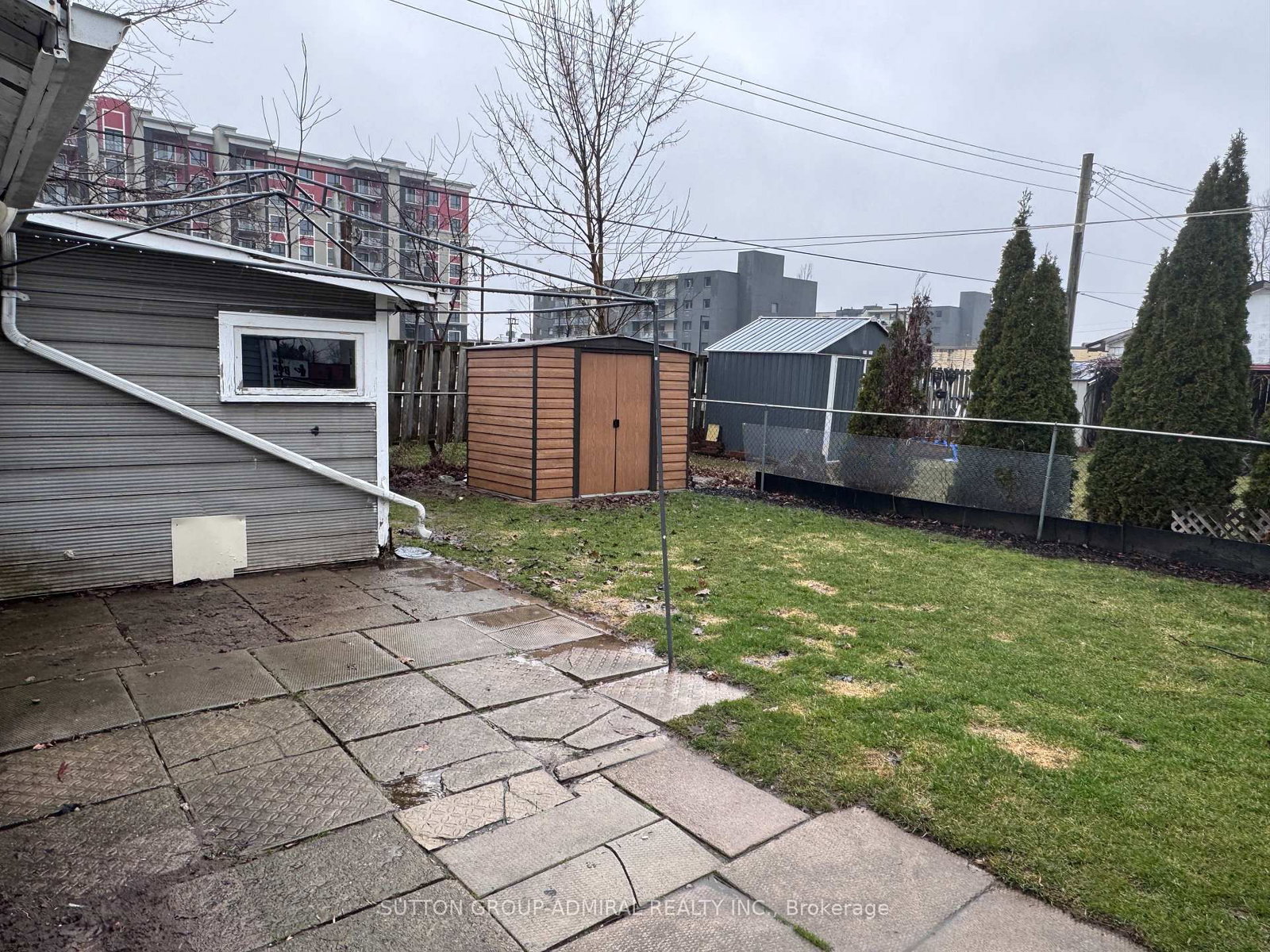 305 Crowland Avenue • Welland, ON photo 15