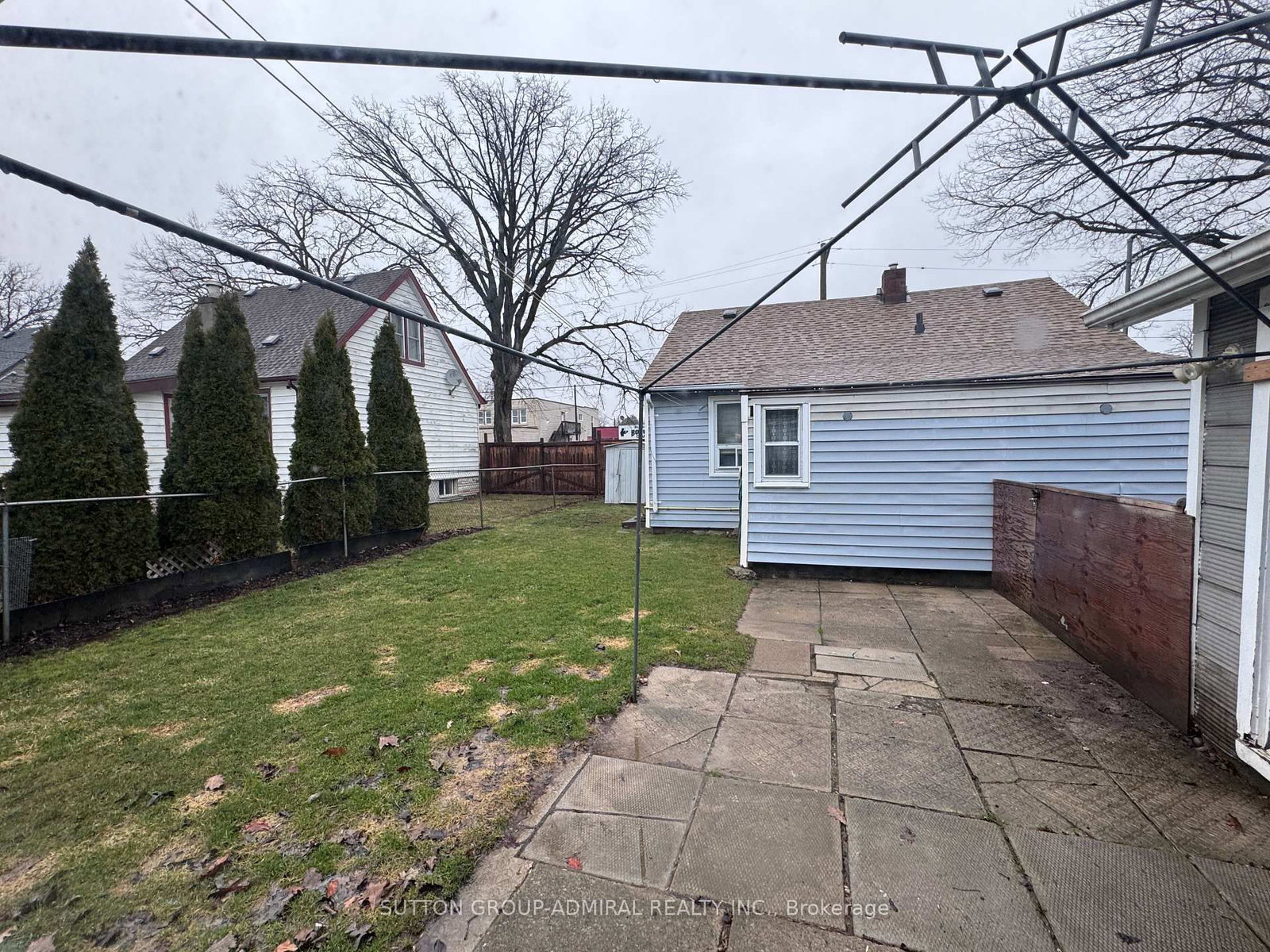 305 Crowland Avenue • Welland, ON photo 19