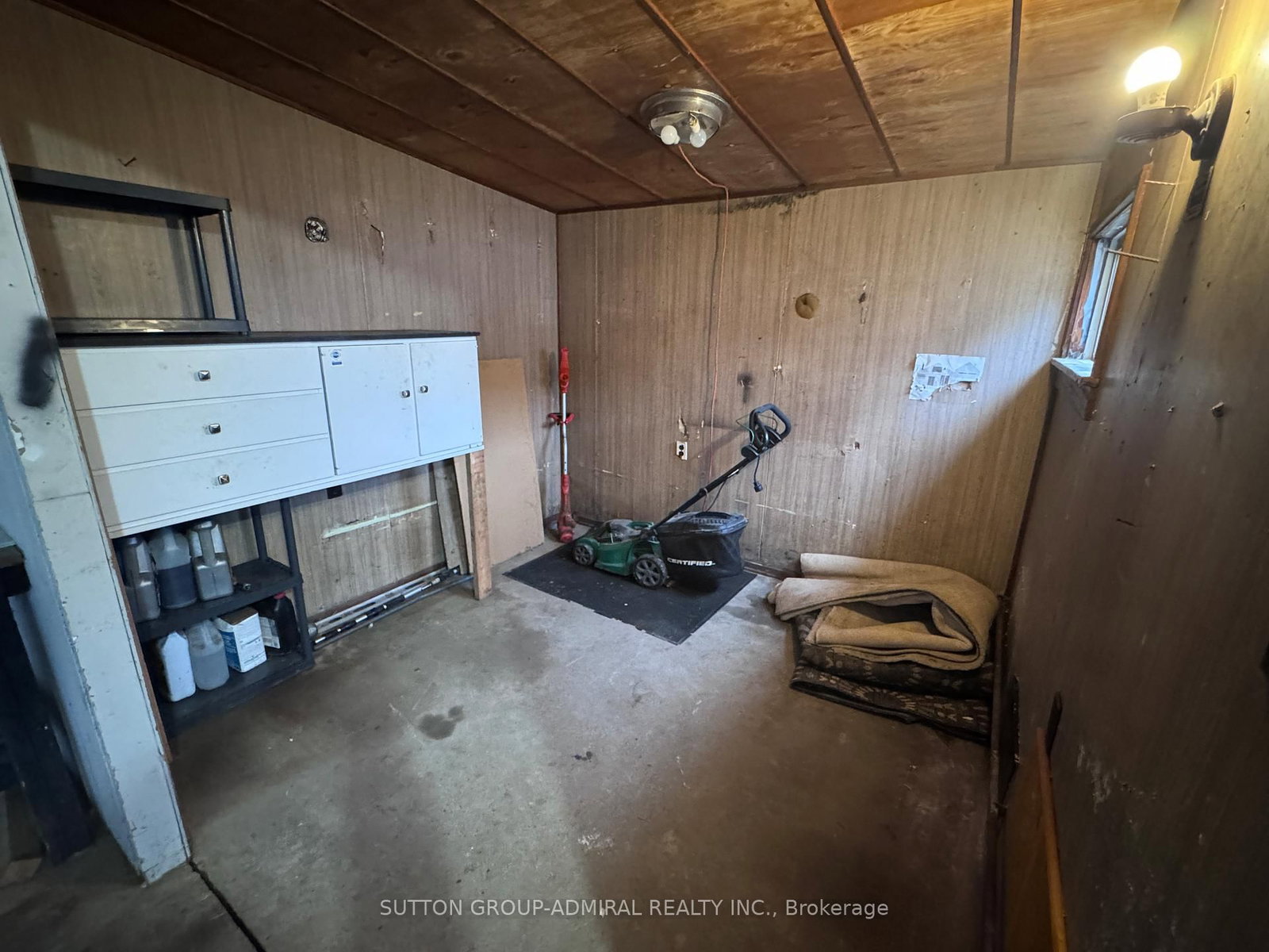 305 Crowland Avenue • Welland, ON photo 22