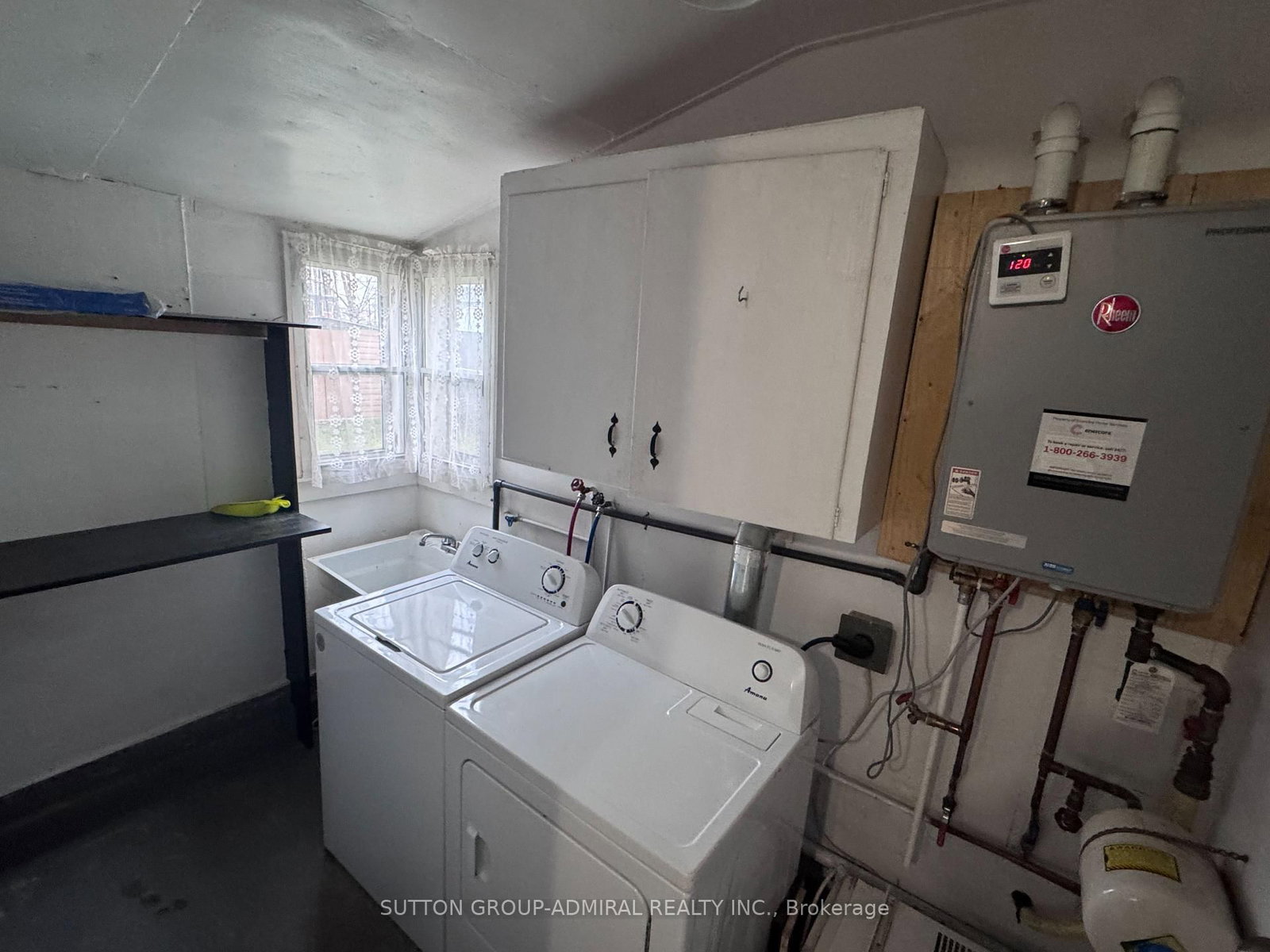 305 Crowland Avenue • Welland, ON photo 6