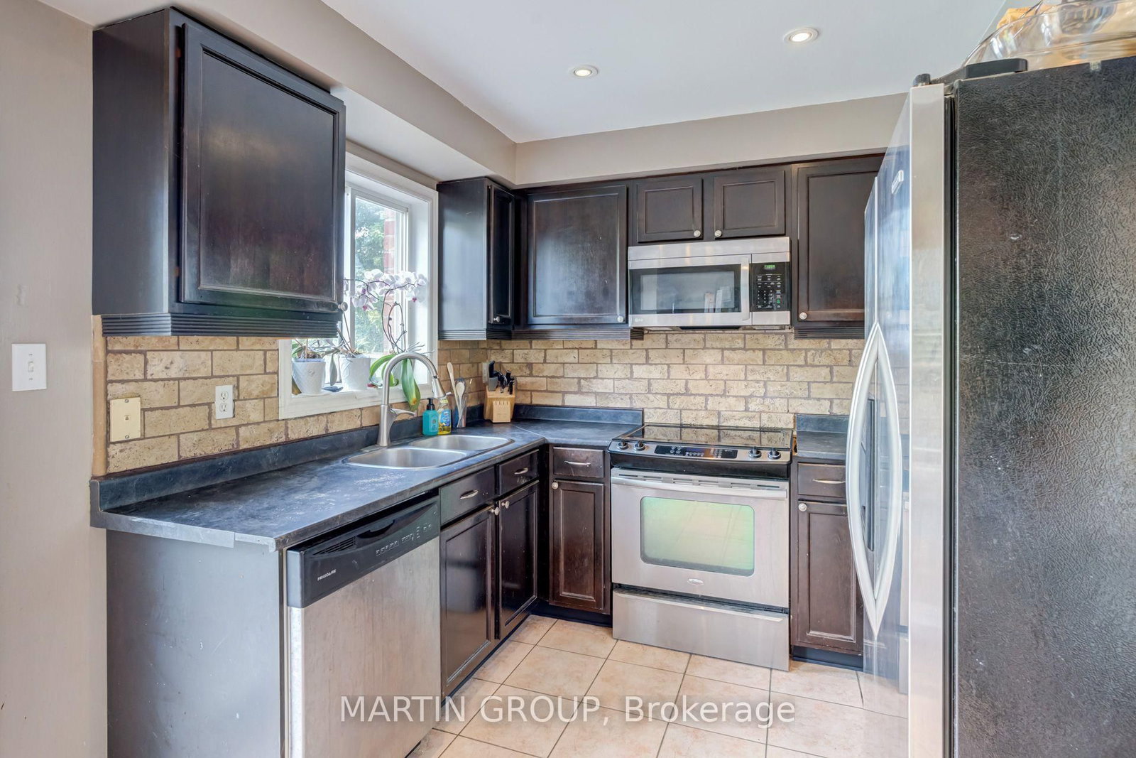 33 Slater Court • Hamilton, ON photo 17