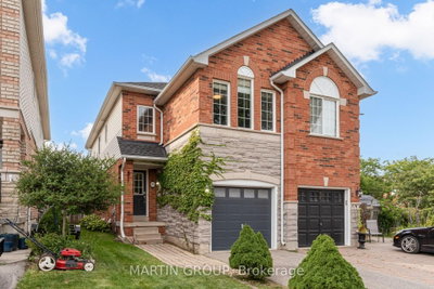 33 Slater Court • Hamilton, ON photo 3