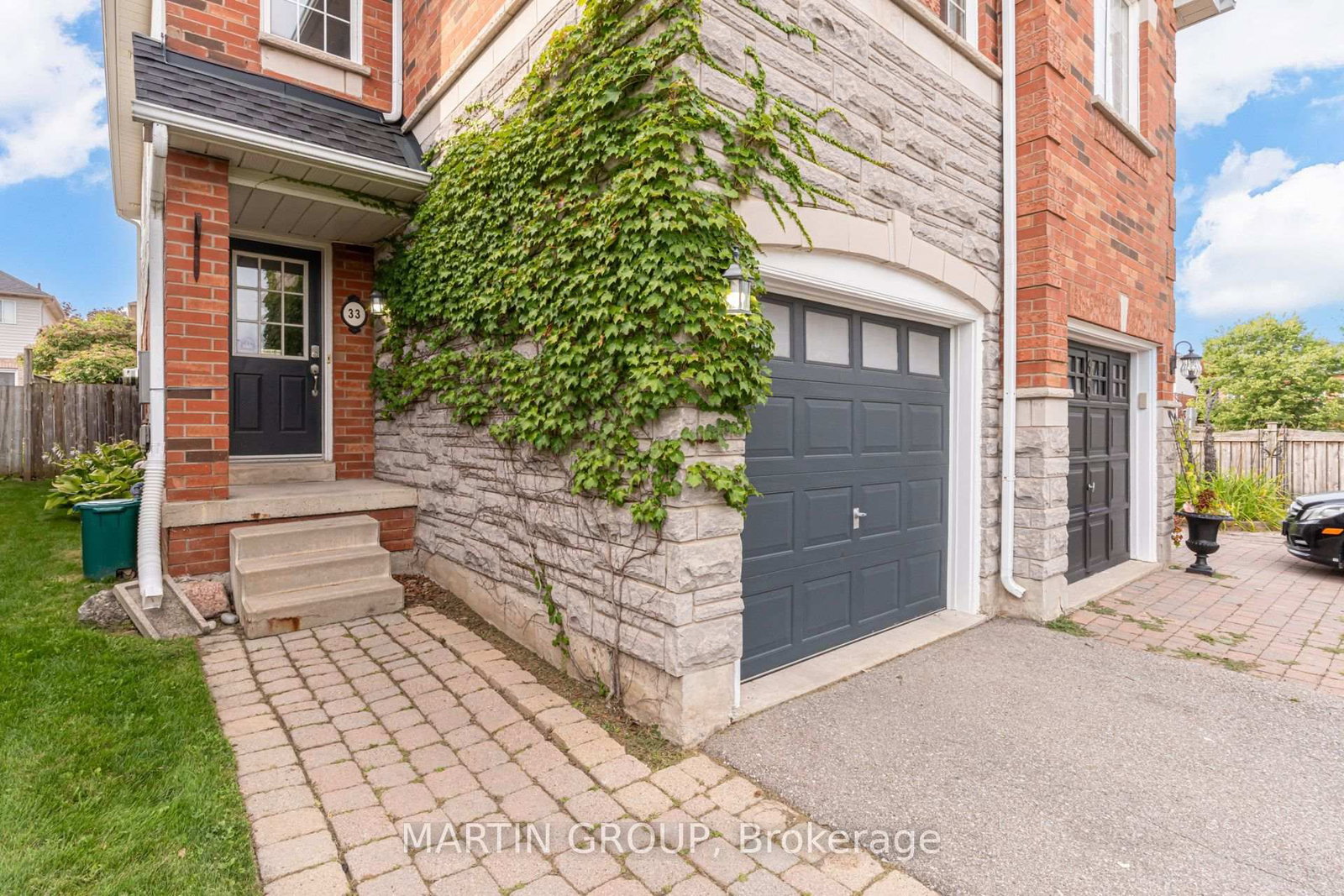 33 Slater Court • Hamilton, ON photo 5