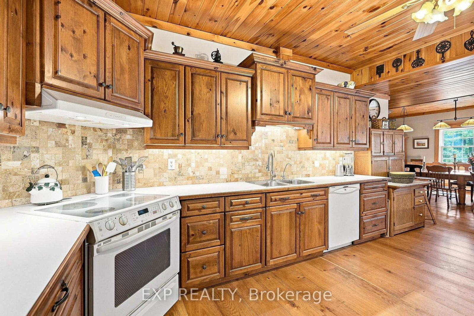 14 Severn River • #SR404 • Muskoka Lakes, ON photo 13