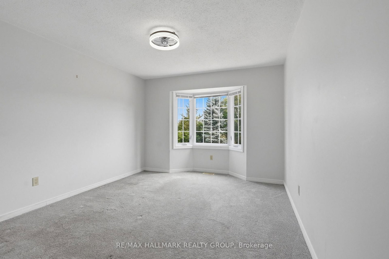 30 Rowe Drive • Kanata, ON photo 14