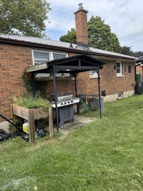 560 Carlton Street E • St. Catharines, ON photo 4