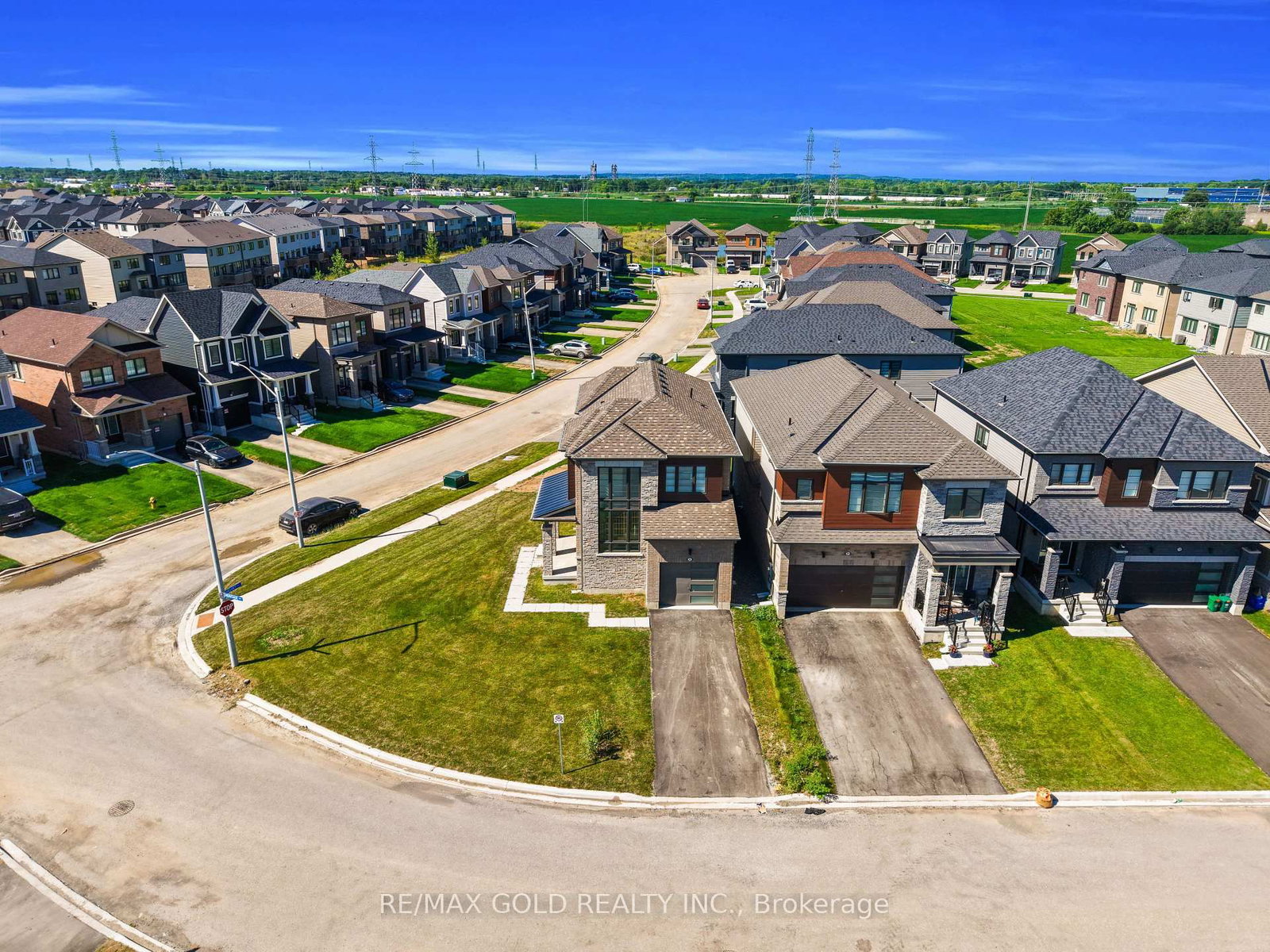 25 Heritage Way • Thorold, ON photo 40