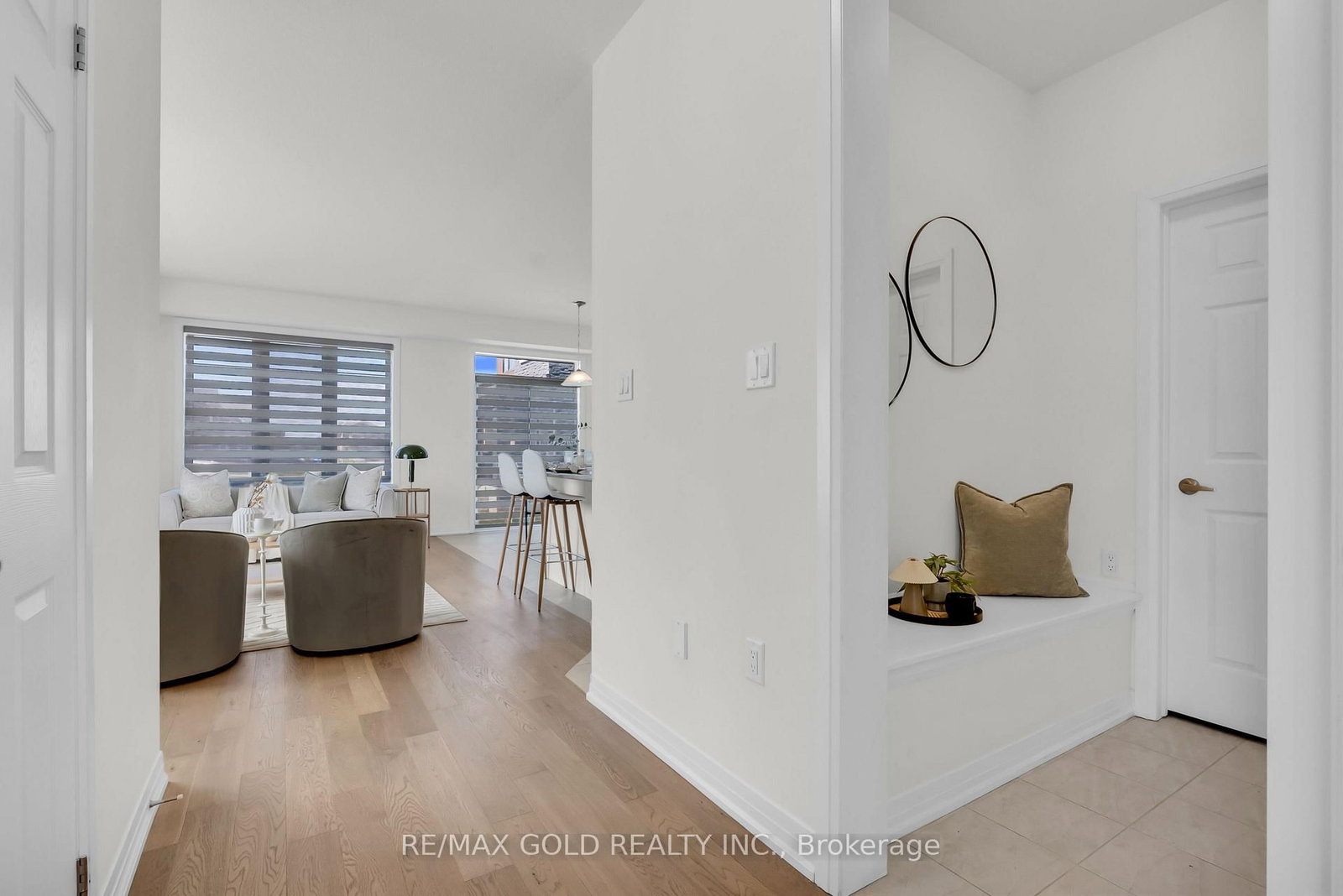 25 Heritage Way • Thorold, ON photo 6