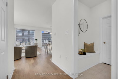 25 Heritage Way • Thorold, ON photo 6