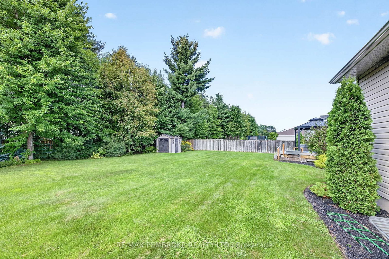 26 Bedard Boulevard • Petawawa, ON photo 47