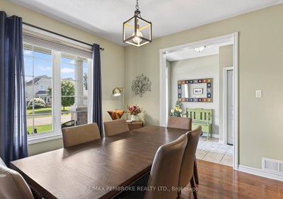 26 Bedard Boulevard • Petawawa, ON photo 6