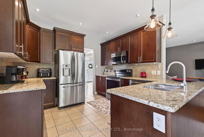 26 Bedard Boulevard • Petawawa, ON photo 8