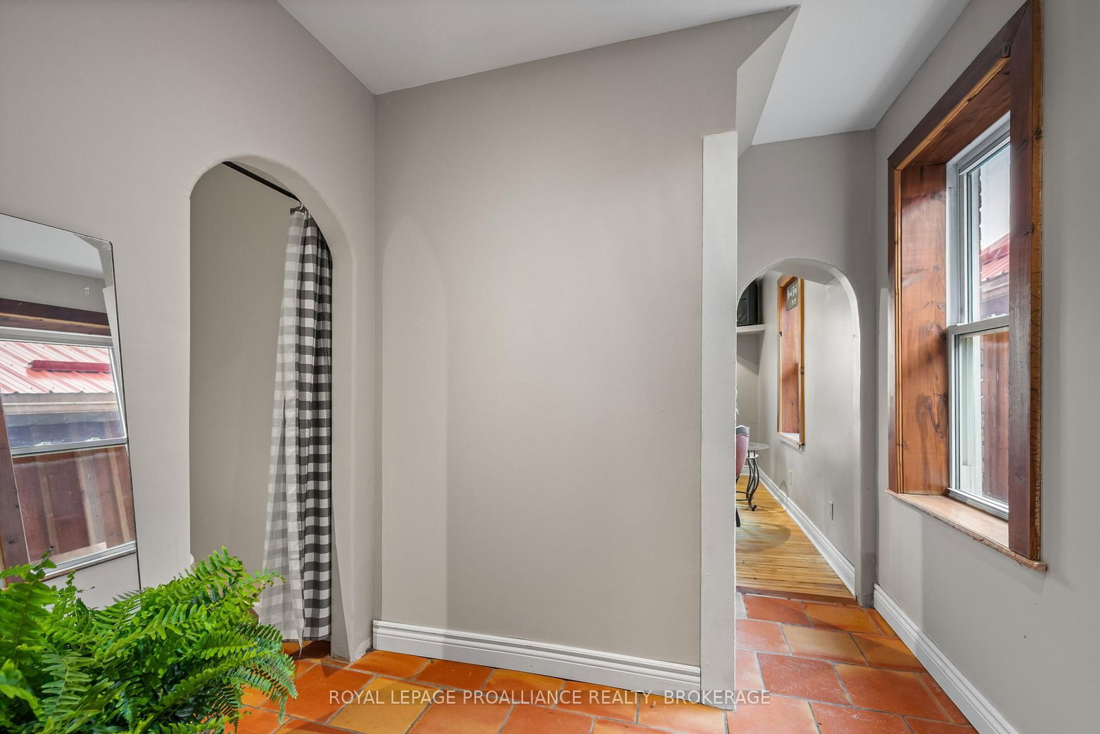 277 Brock Street • Gananoque, ON photo 14