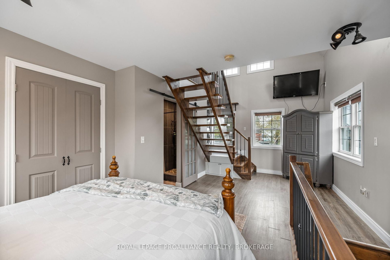 277 Brock Street • Gananoque, ON photo 36