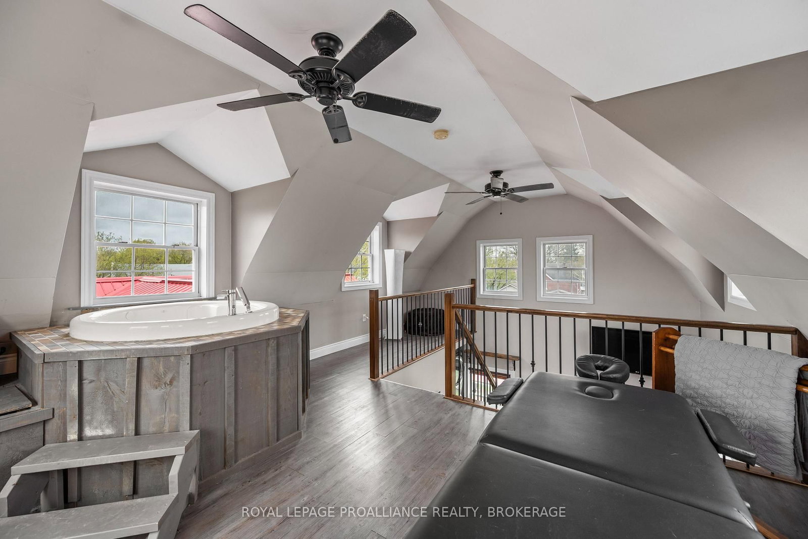 277 Brock Street • Gananoque, ON photo 38