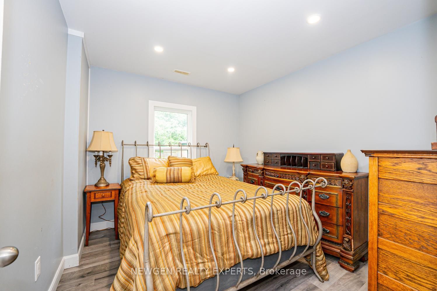 10 Wills Street • St. Catharines, ON photo 12